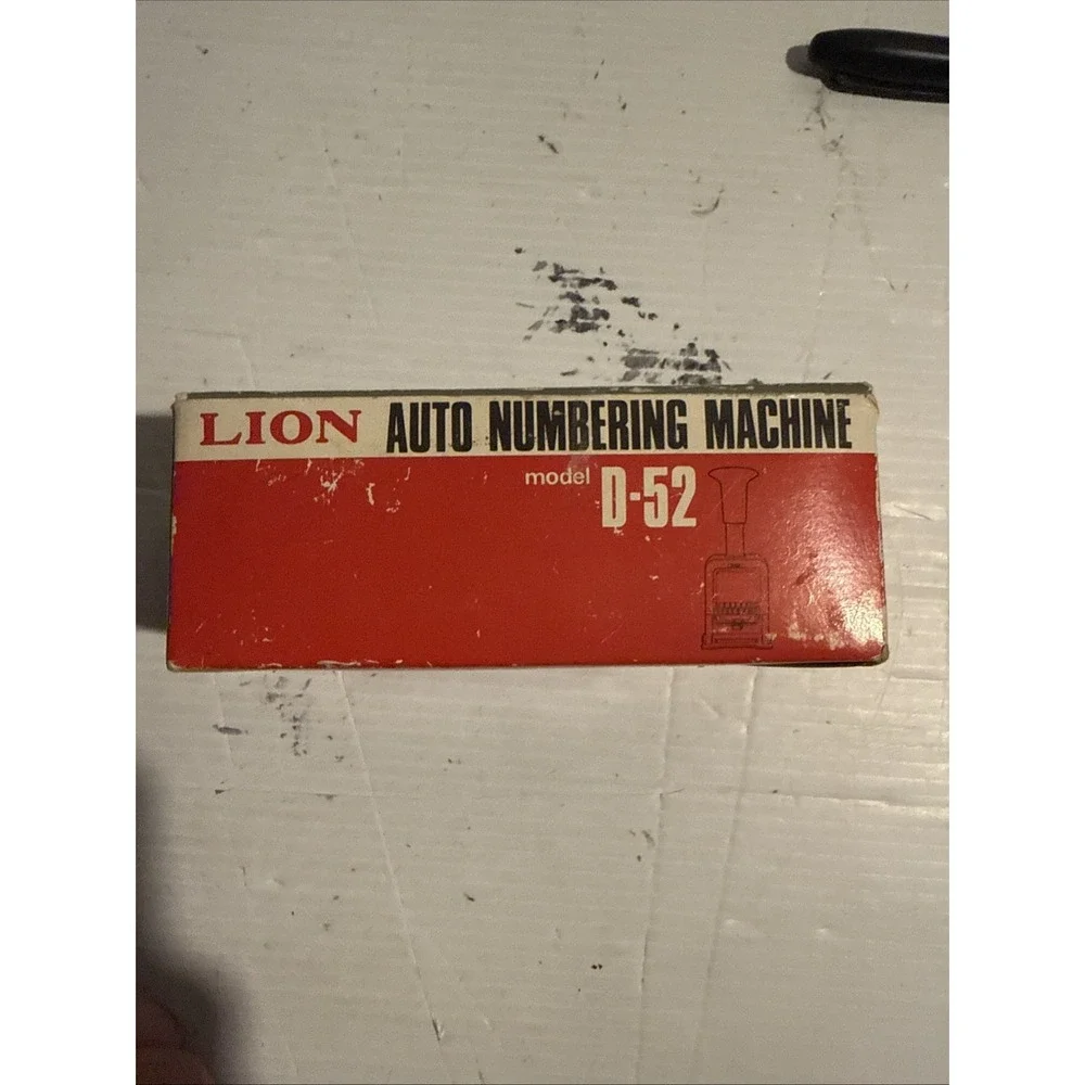 Vintage Lion Auto Numbering Machine, Model D-52, 1960s